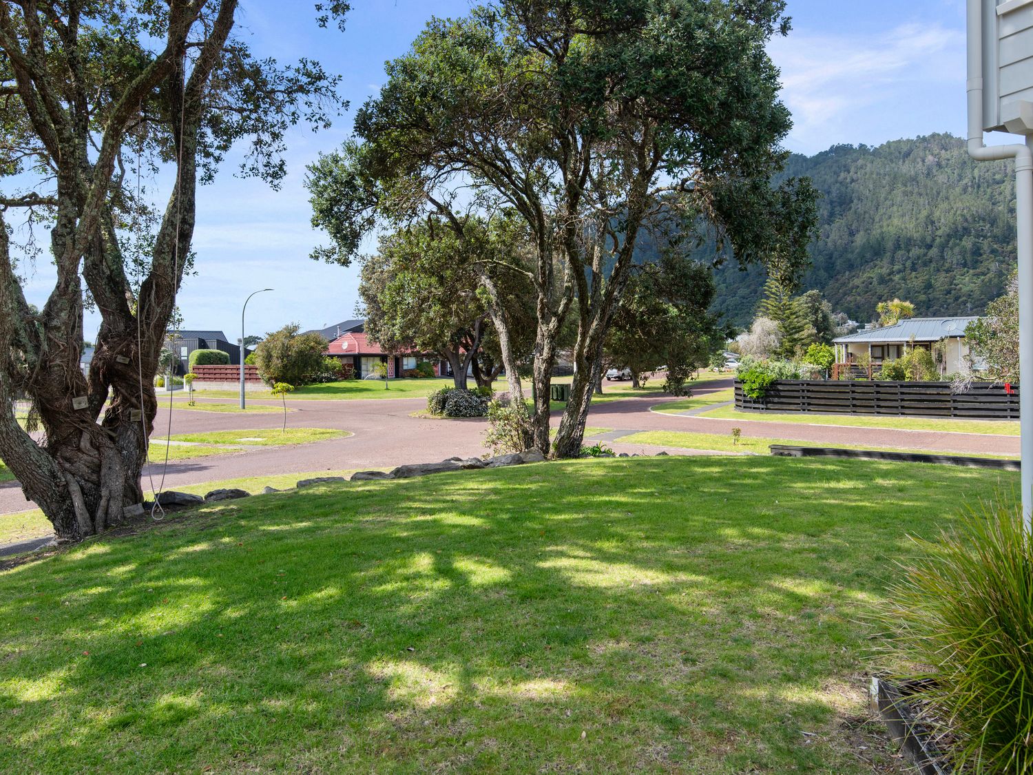 Bliss on Boulevard - Pauanui Holiday Home                     photo 29