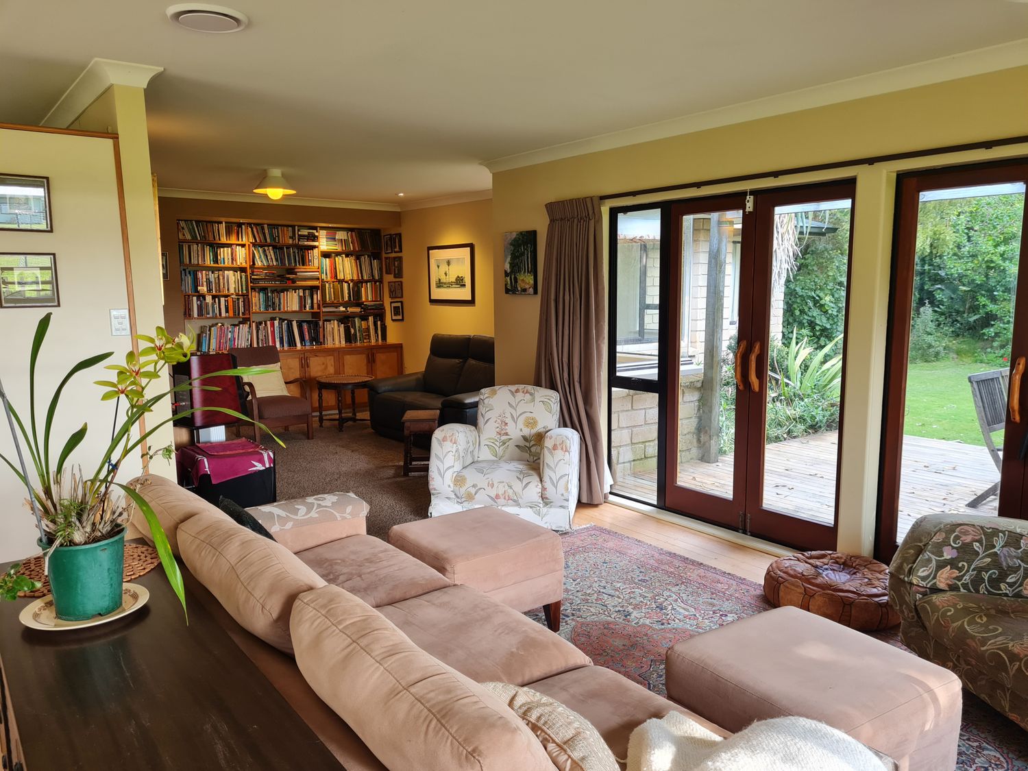 Surf and Sun Retreat - Mt Maunganui Holiday Home -  - 1164515 - photo 1