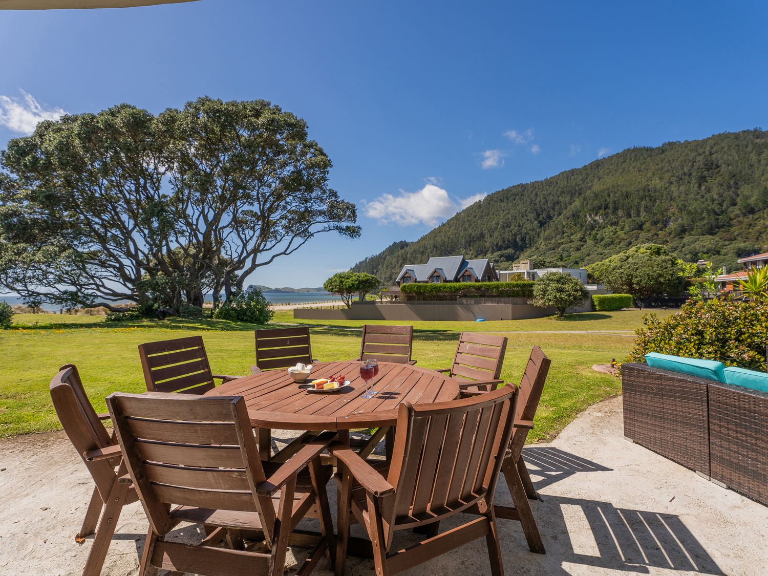 Beach Haven Bonanza - Pauanui Holiday Home -  - 1164603 - photo 1