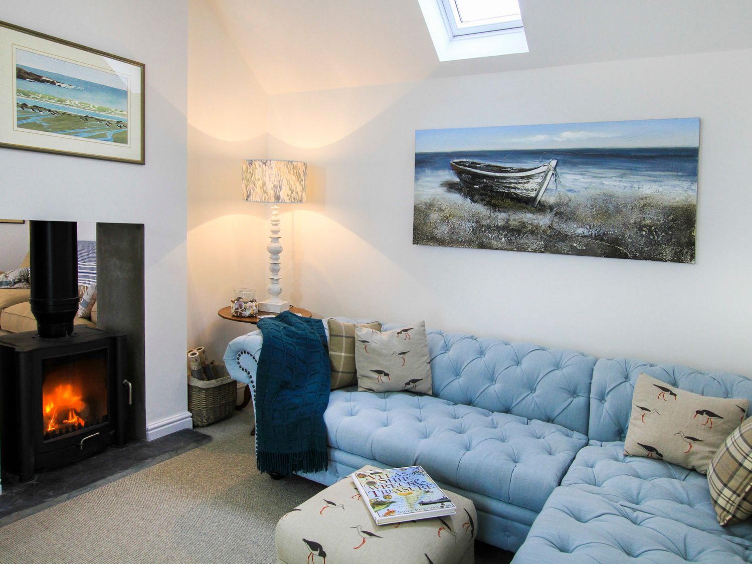 Chapel House, former chapel house, Rhosneigr, Anglesey, with hot tub, woodburning stove and balcony.