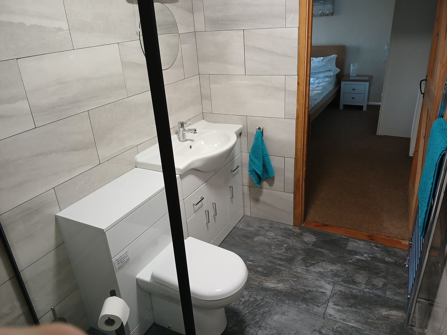 Dairy Barn nr Camelford, Cornwall. Ground-floor living. Woodburning stove. Countryside. Pet-friendly