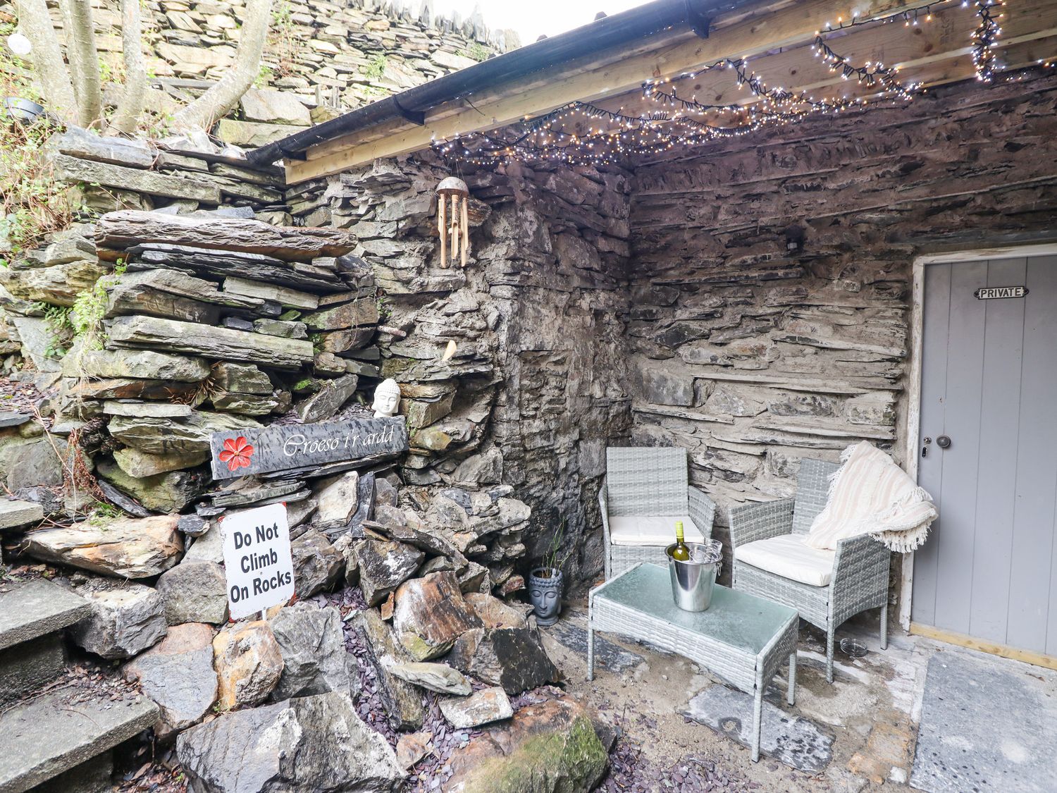 Garreg Lwyd, Tanygrisiau