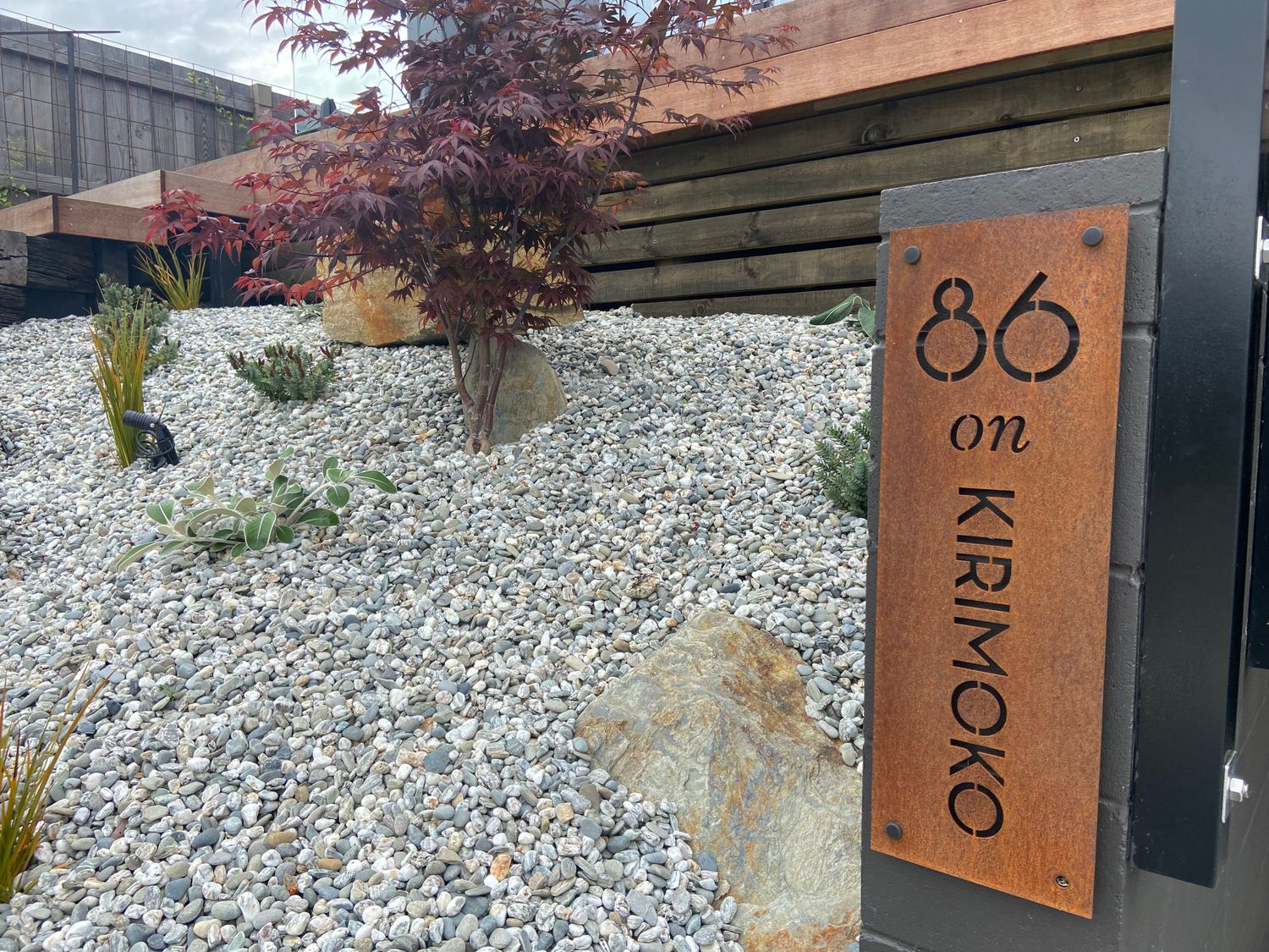 86 on Kirimoko - Wanaka Holiday Home                     photo 2