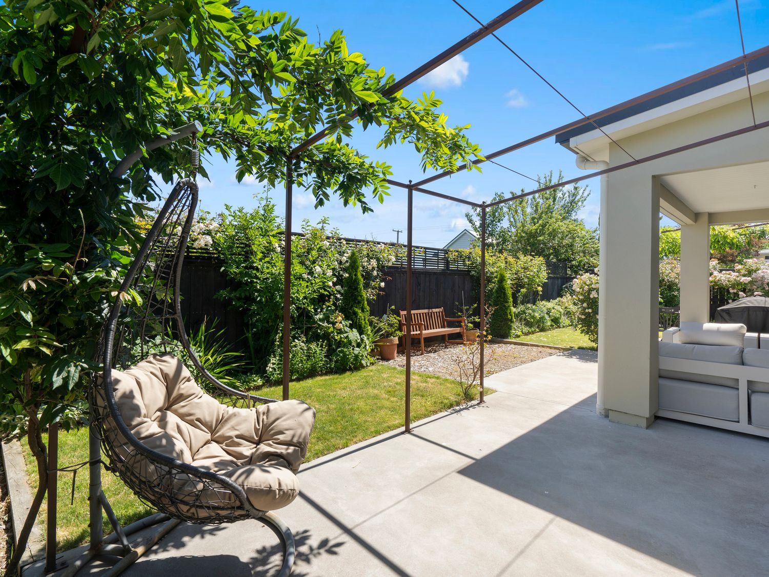 Provence on Cologne - Martinborough Holiday Home                     photo 2