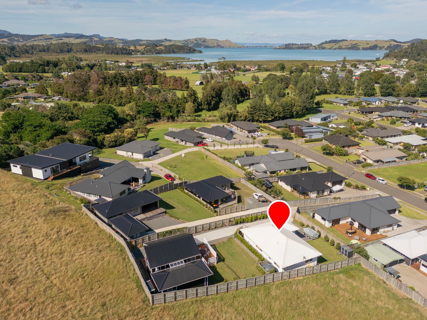 Greenhills Charmer - Coromandel Town Holiday Home                     photo 2