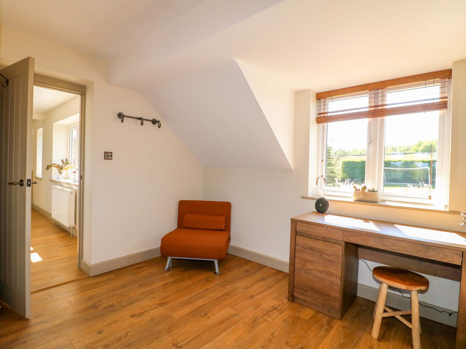 Cherry Tree Farm in Chesterfield, Derbyshire. Hot tub. Woodburning stove. Smart TV. Off-road parking