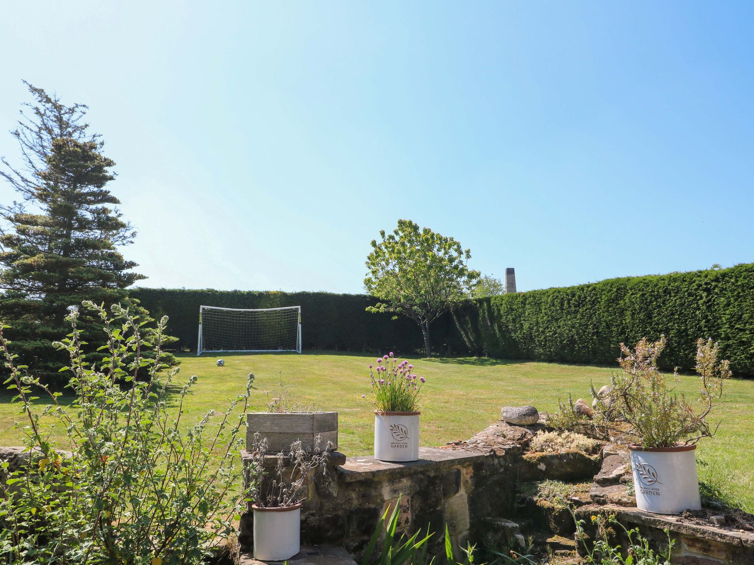 Cherry Tree Farm in Chesterfield, Derbyshire. Hot tub. Woodburning stove. Smart TV. Off-road parking