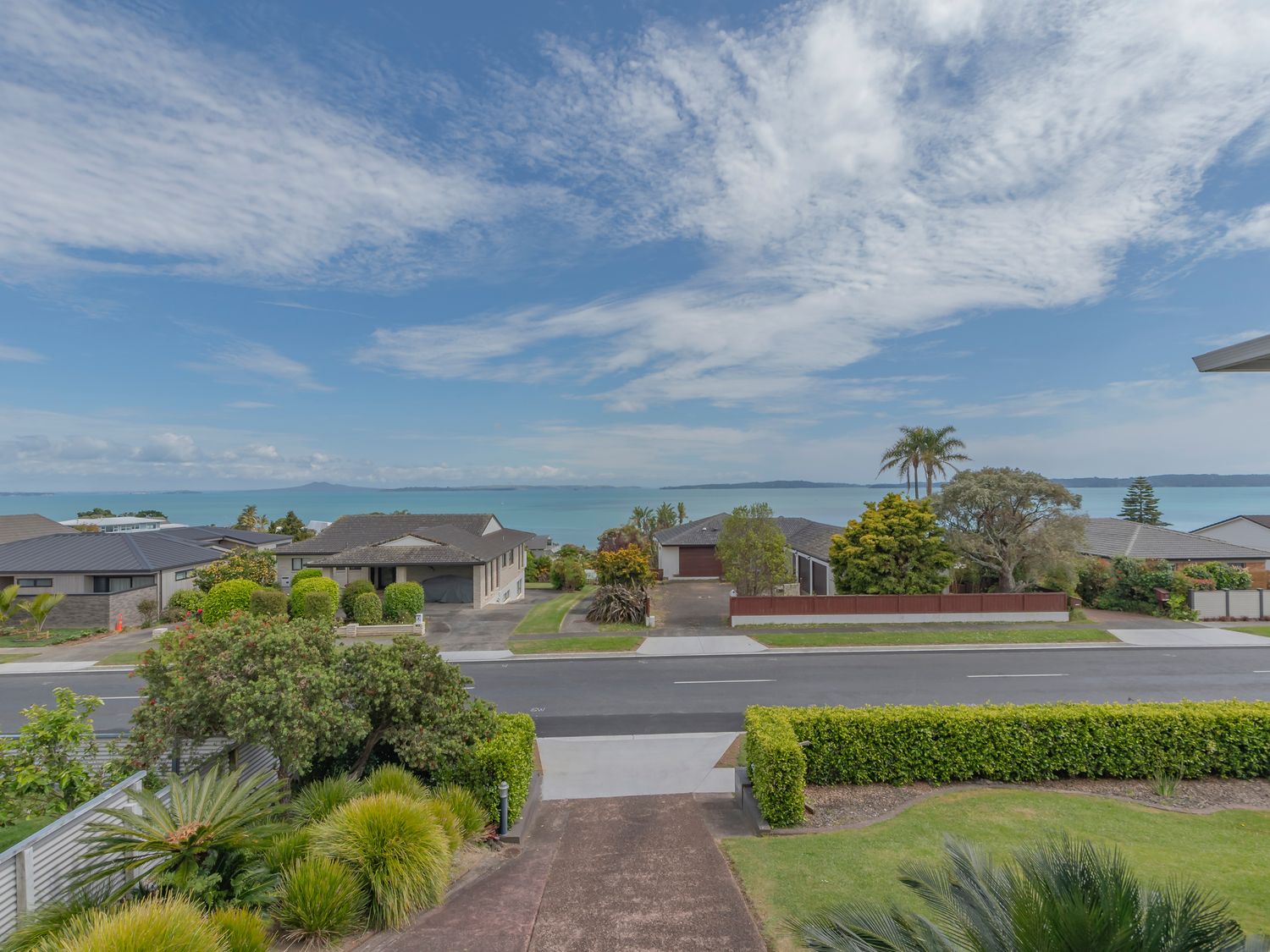 Harbour View - Maraetai Holiday Home                     photo 24