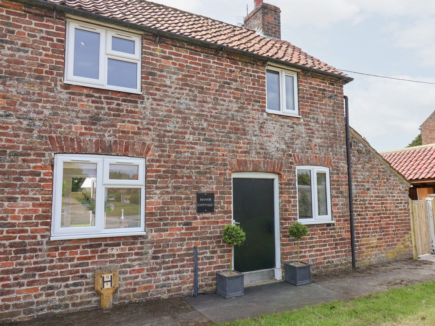 Manor Cottage, Nafferton