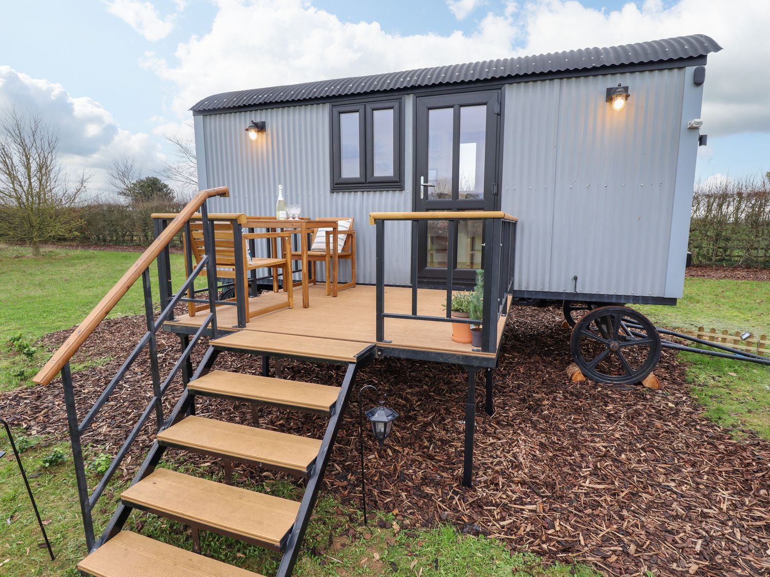 Shepherds Hut - Ash, Lincoln