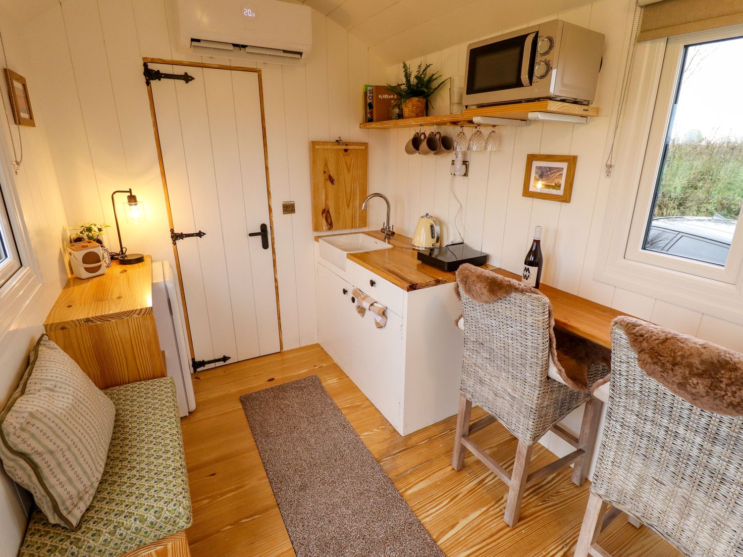 Shepherds Hut - Ash, Lincoln