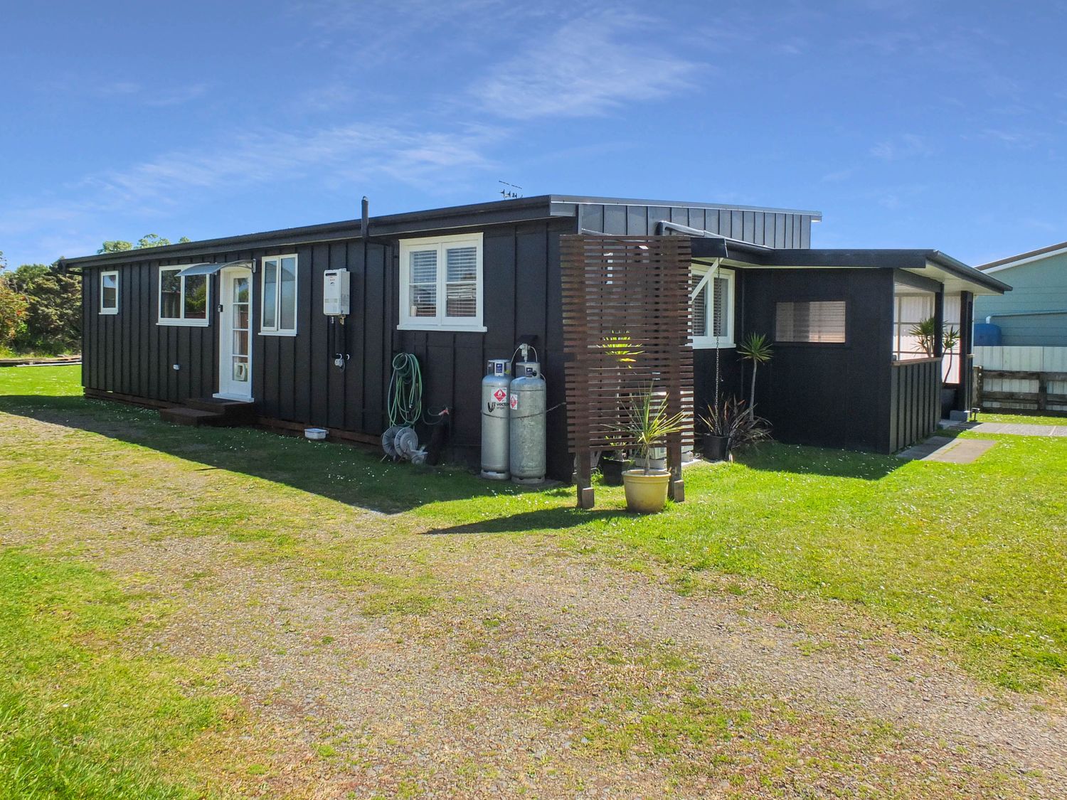 Snapper Bach - Foxton Beach Holiday Home                     photo 18