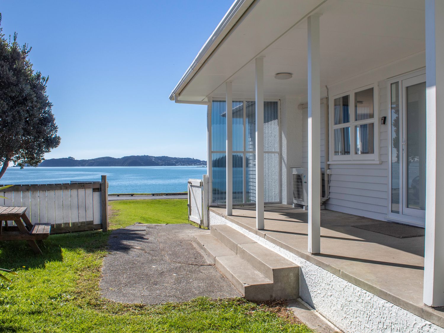 Rehutai Beach House - Paihia Holiday Home -  - 1166990 - photo 1