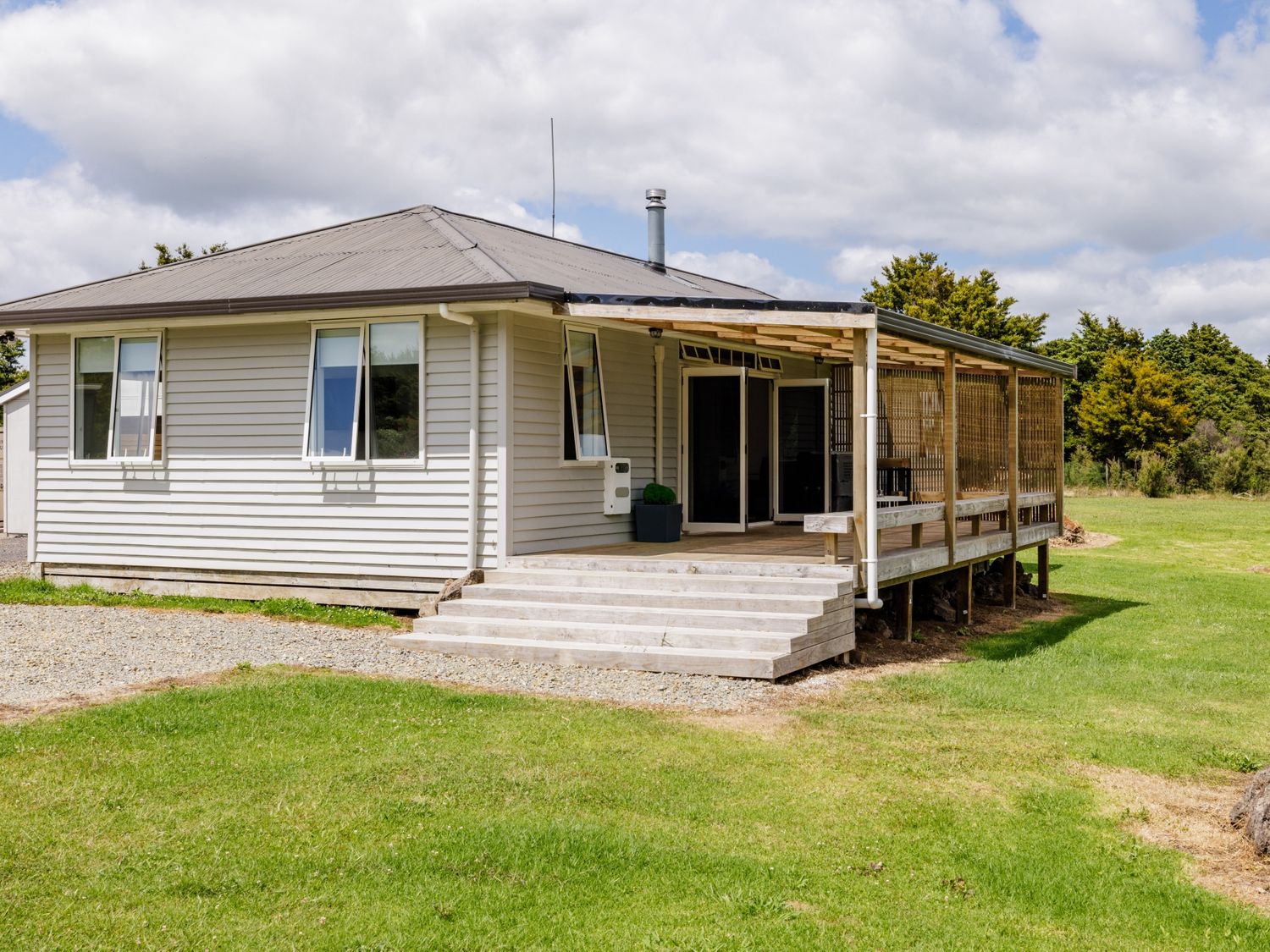 Hook and Line Hideaway - Kerikeri Holiday Home                     photo 16