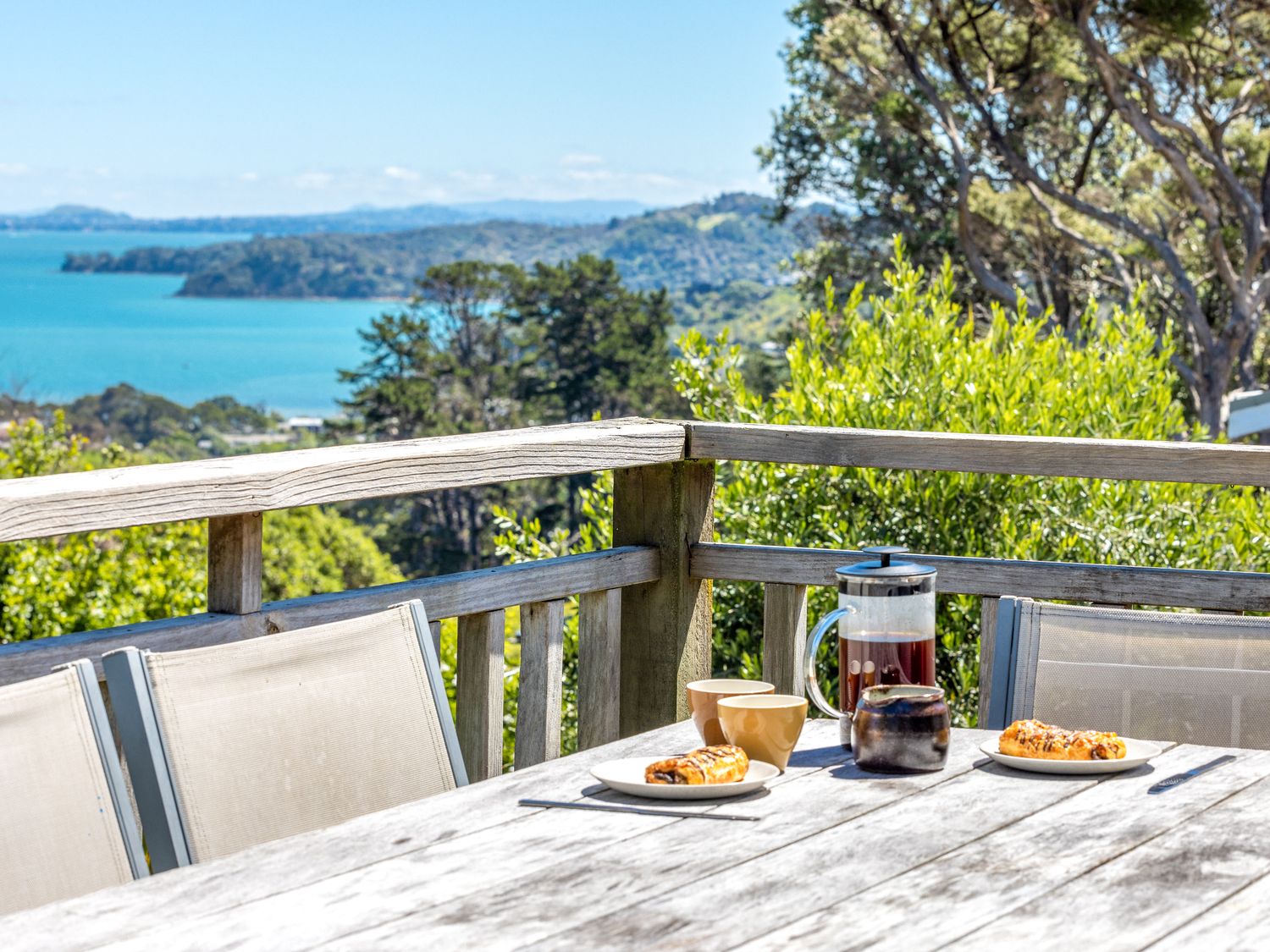 Island View Oneroa - Waiheke Holiday Home -  - 1167277 - photo 1