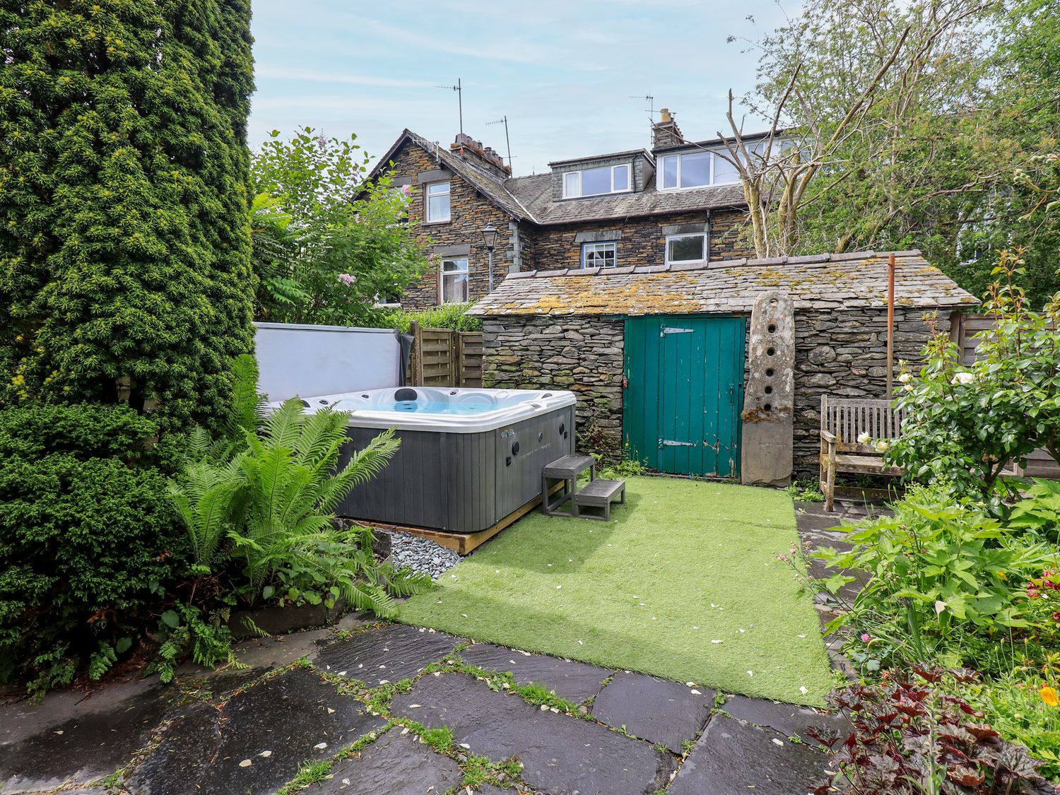 8 1/2 Church Street, Ambleside