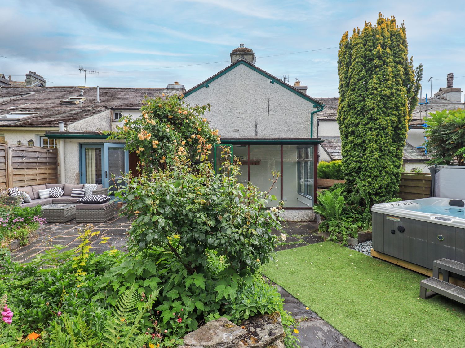 8 1/2 Church Street, Ambleside