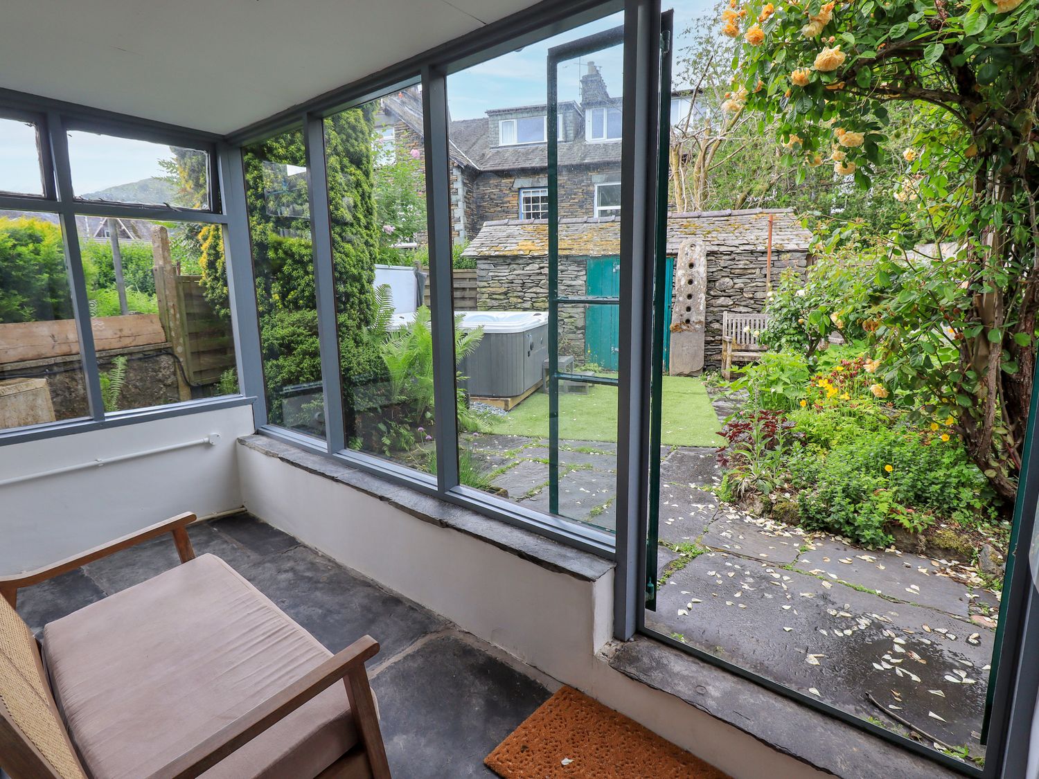 8 1/2 Church Street, Ambleside