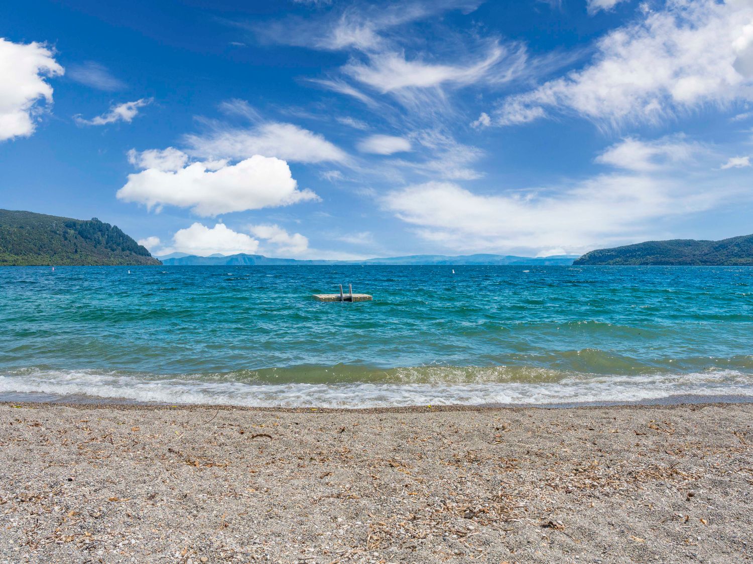 Harbour Lights - Lake Taupo Holiday Home                     photo 25