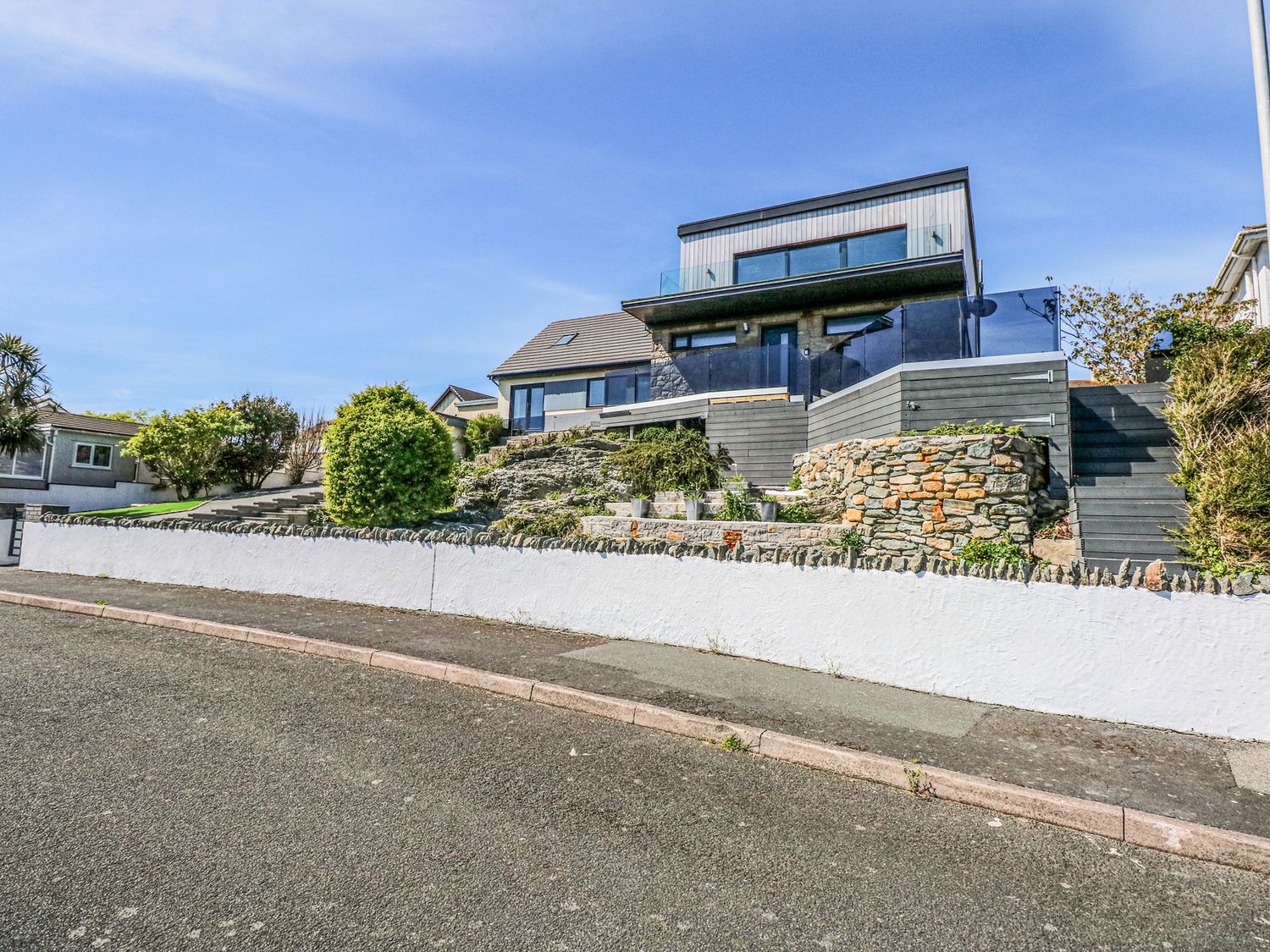 Seaddler, Trearddur Bay