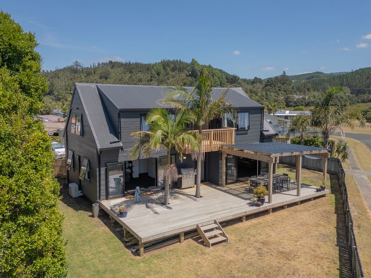 Spacious Family Getaway - Whangamata Holiday Home -  - 1167580 - photo 1