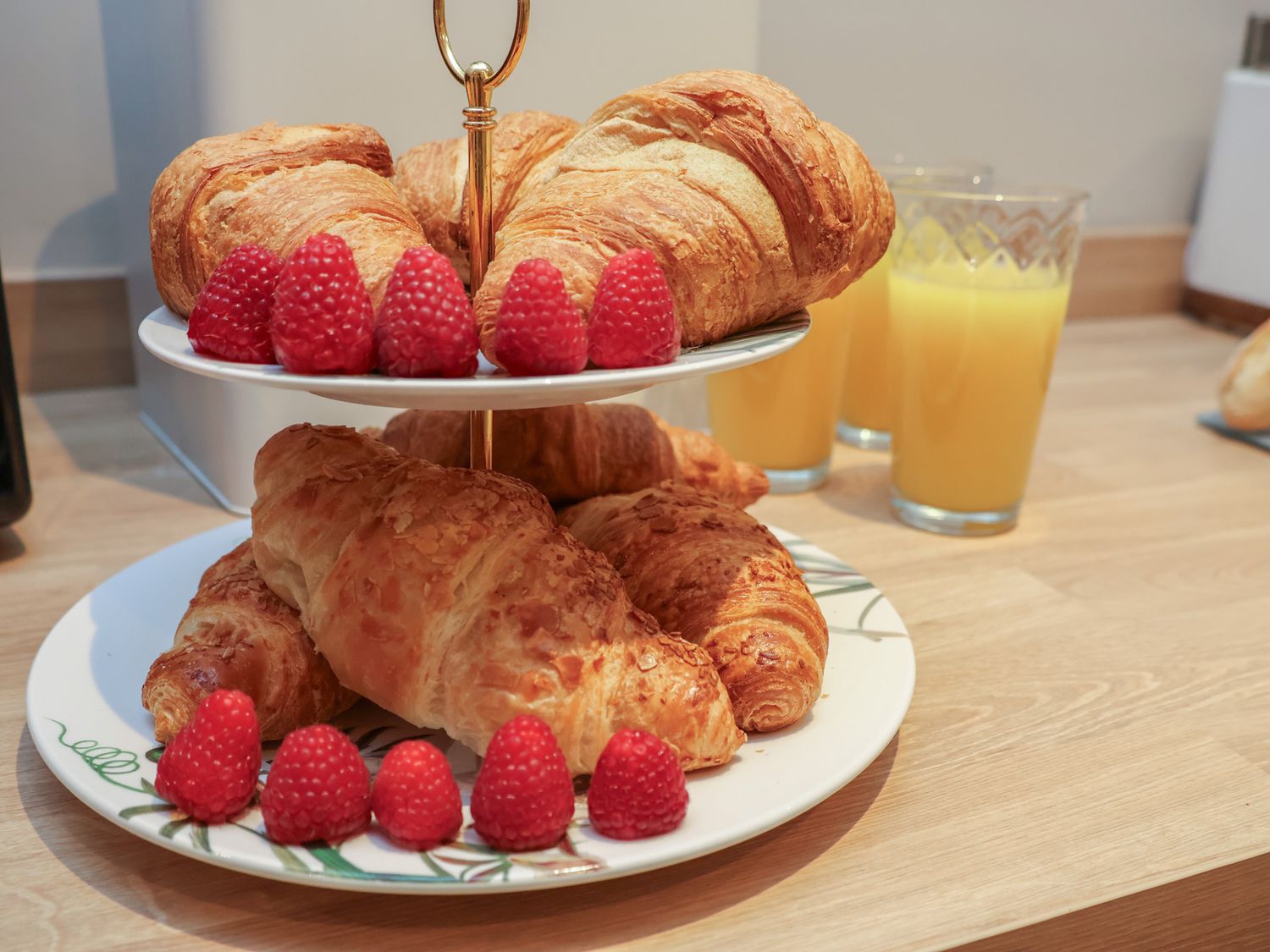 Rutland Grange in Filey, North Yorkshire. Hot tub. Freestanding bath. Near beach. Roadside parking