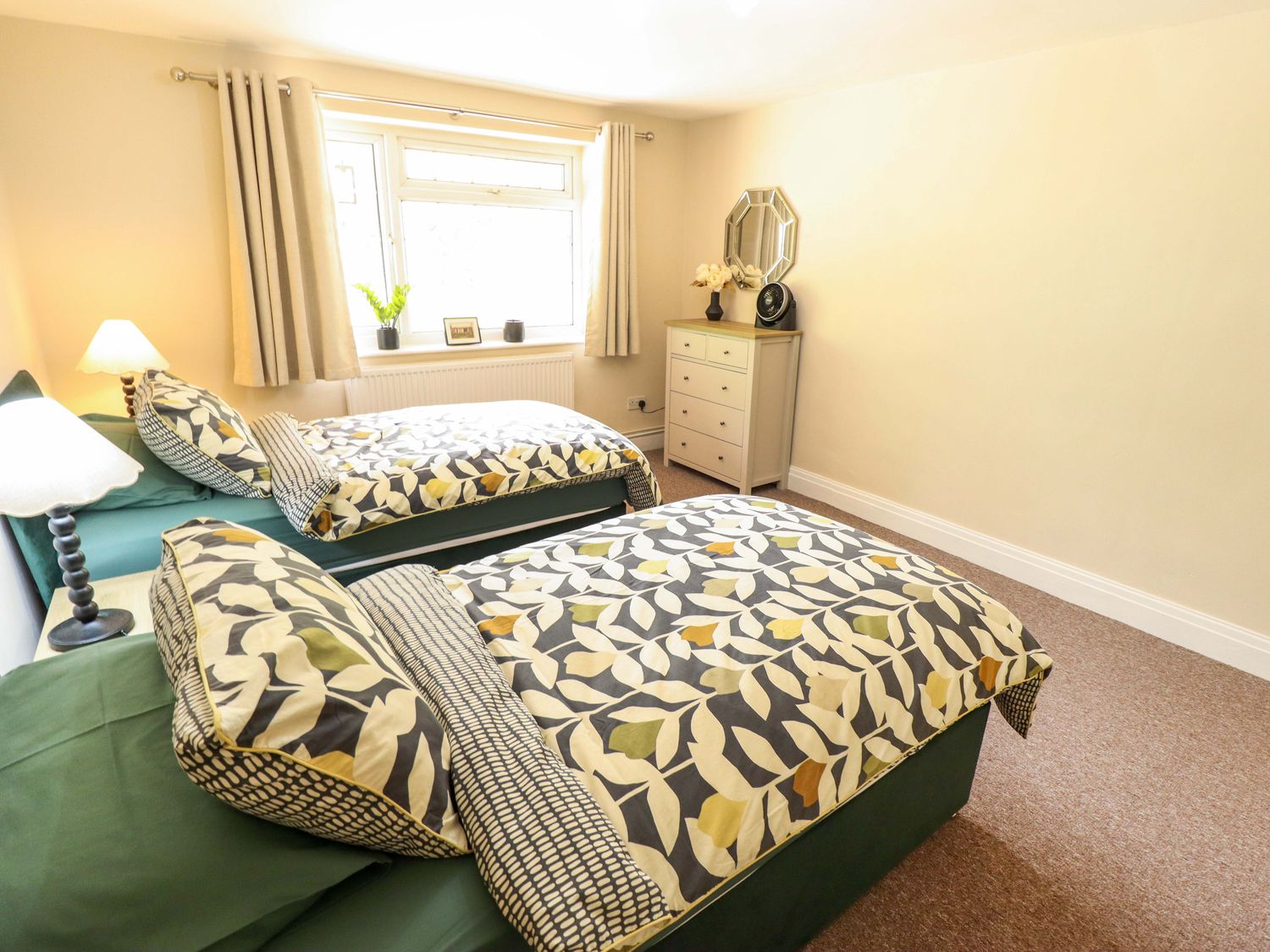 Wood Farm Cottage, East Kirkby