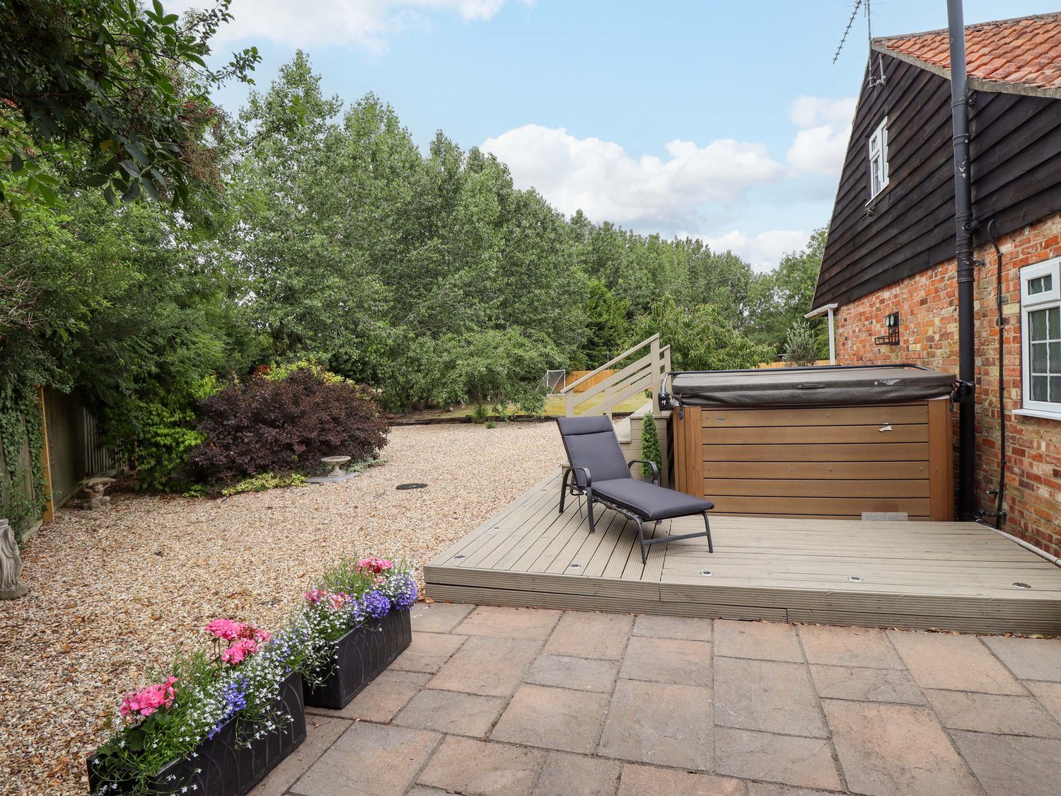 Wood Farm Cottage, East Kirkby