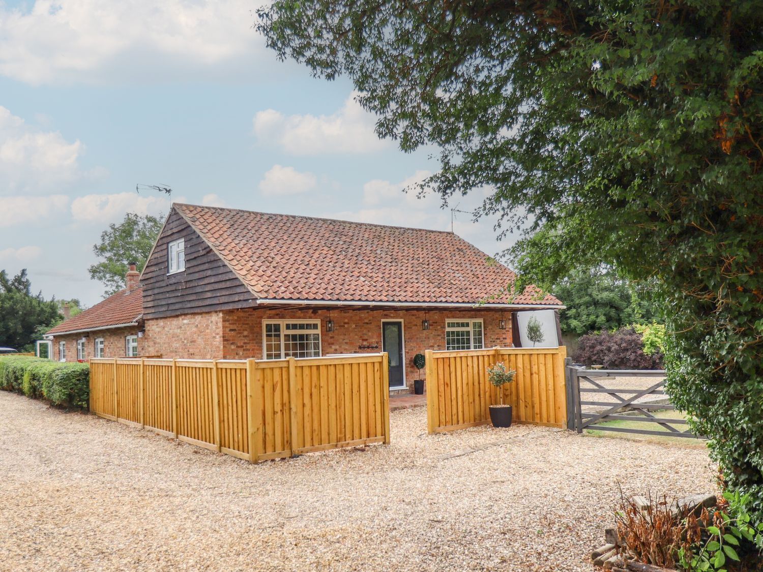 Wood Farm Cottage, East Kirkby