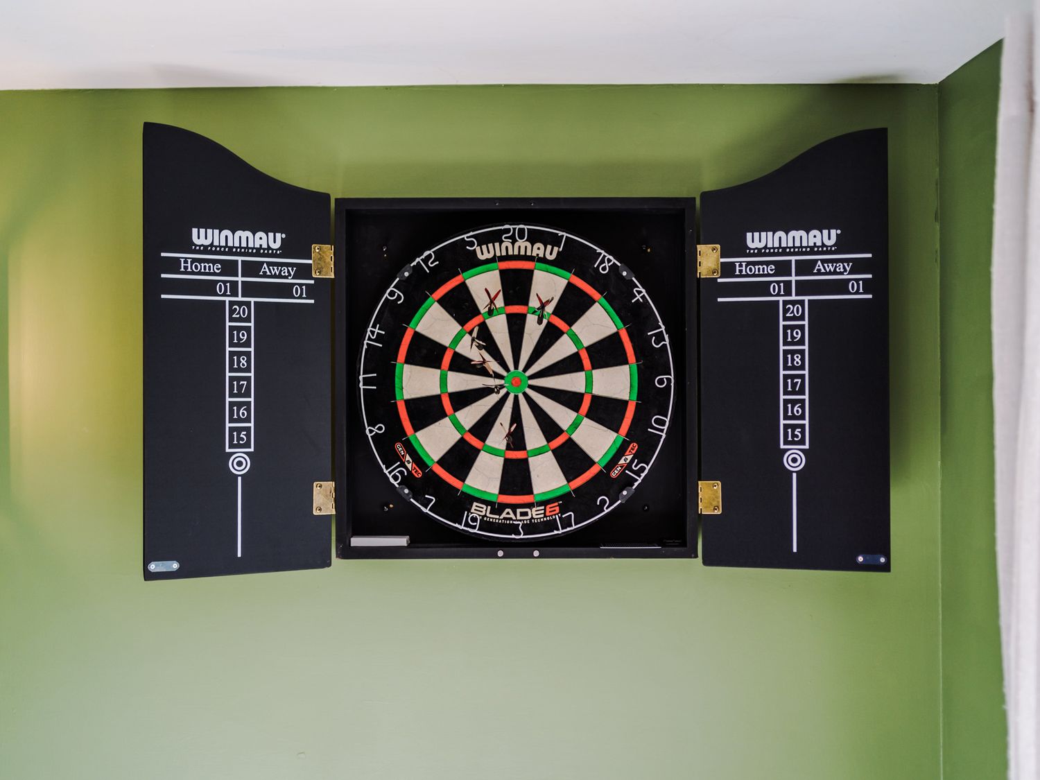 Idris Barn, Dolgellau Gwynedd. Table football. Darts. Piano. Hot tub. Pet-friendly. Countryside view
