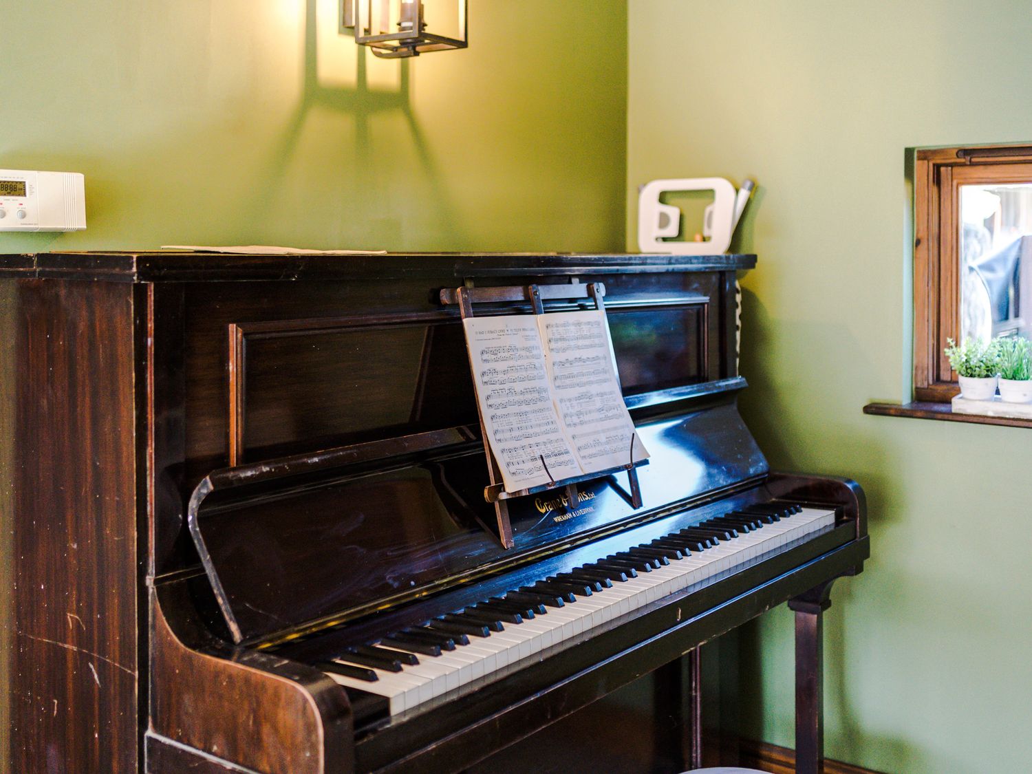 Idris Barn, Dolgellau Gwynedd. Table football. Darts. Piano. Hot tub. Pet-friendly. Countryside view