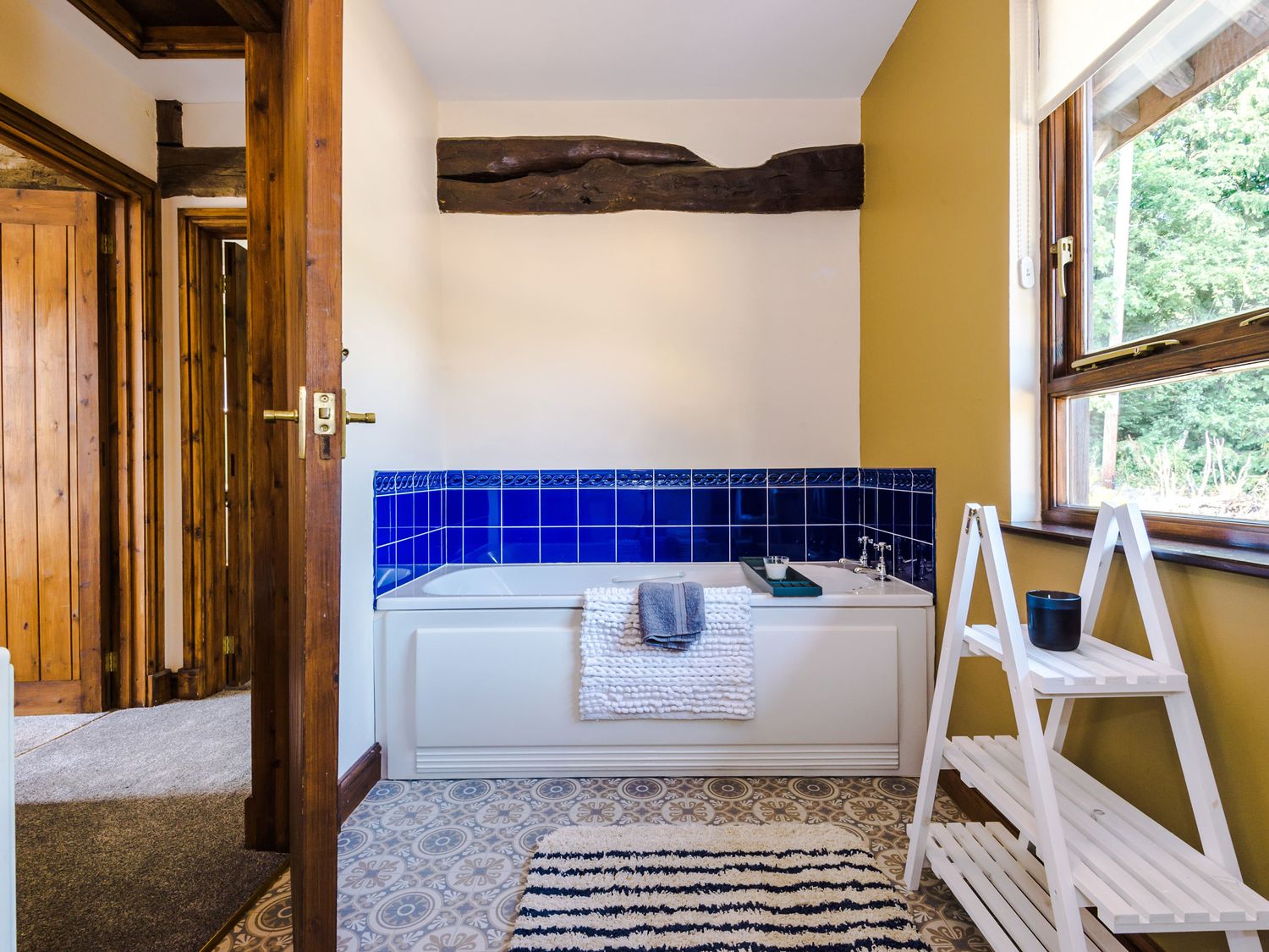 Idris Barn, Dolgellau Gwynedd. Table football. Darts. Piano. Hot tub. Pet-friendly. Countryside view