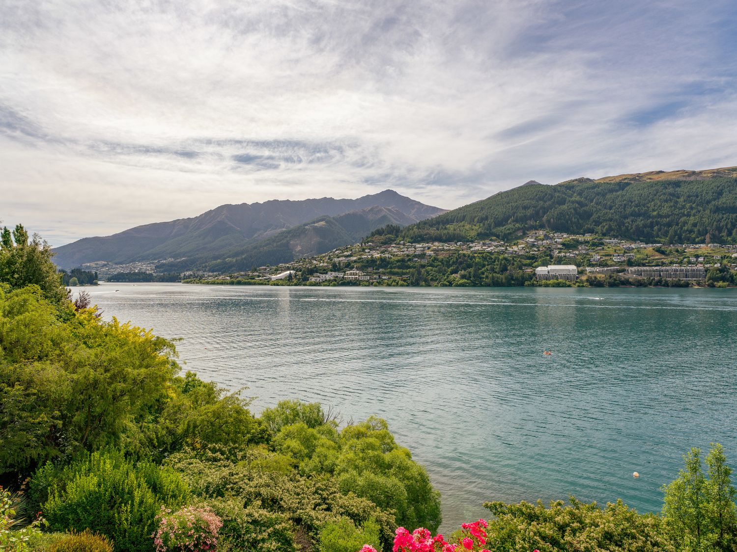 Lakefront Serenity - Queenstown Holiday Home                     photo 25