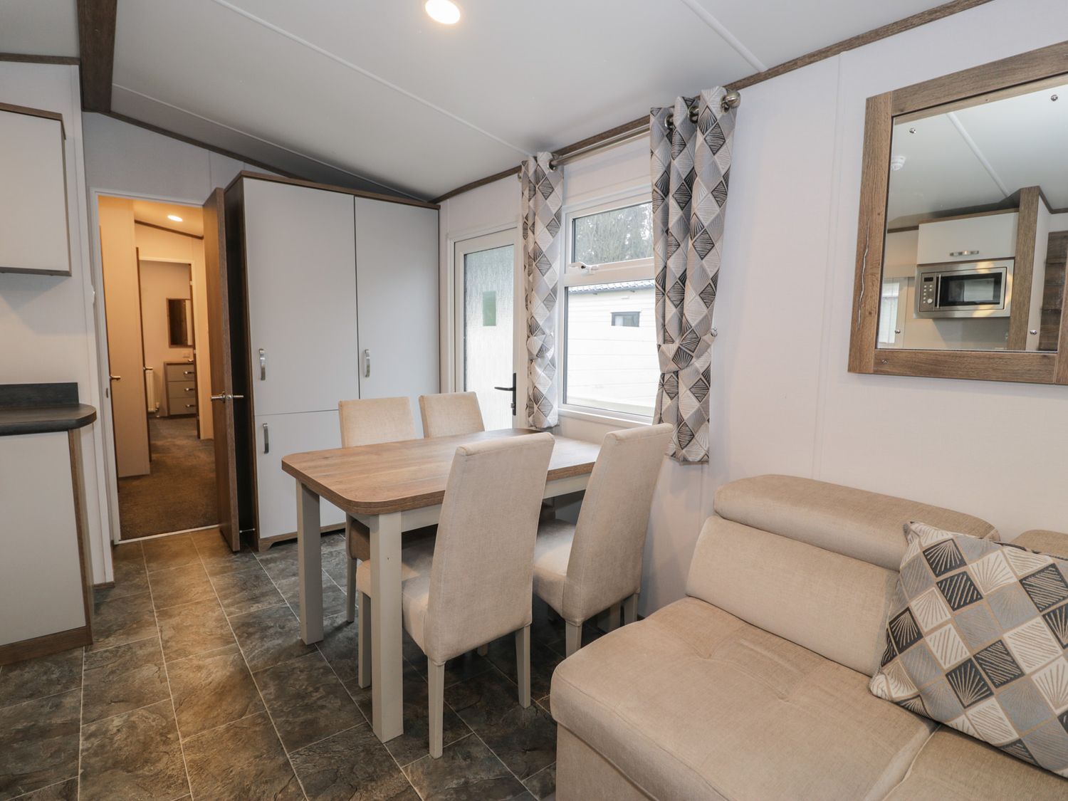 Woodlands Gold (WO 41), Ruthin