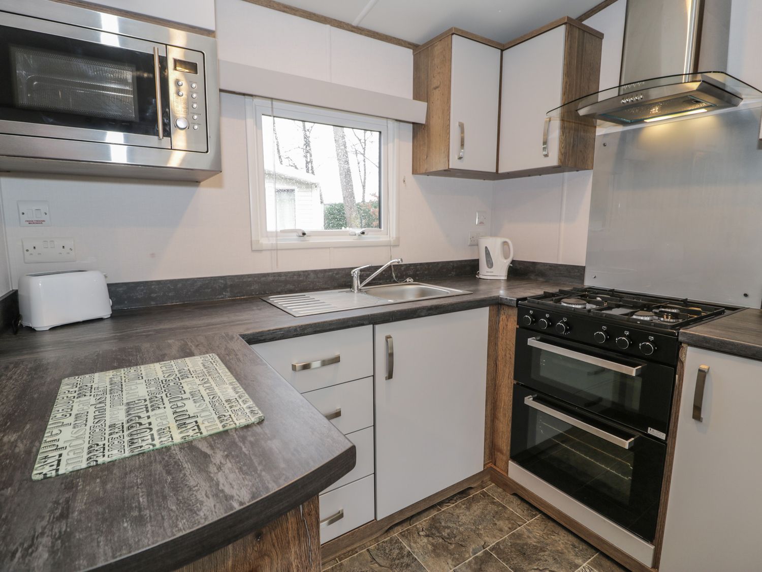 Woodlands Gold (WO 41), Ruthin