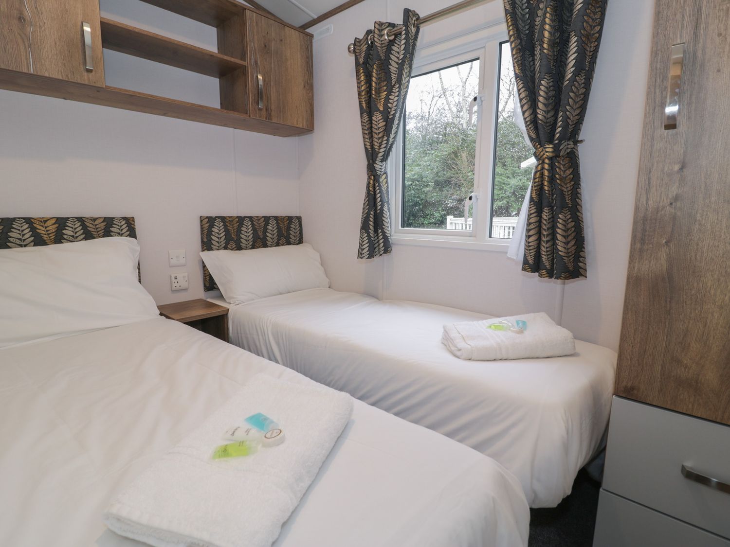 Woodlands Gold (WO 41), Ruthin