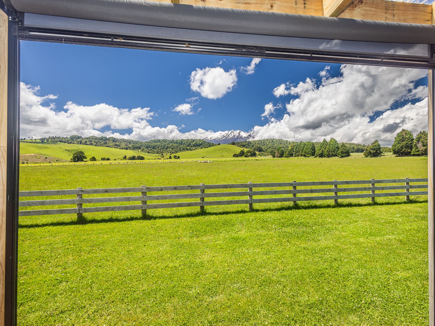 Cozy Cabin with a View - Ohakune Holiday Home                     photo 24