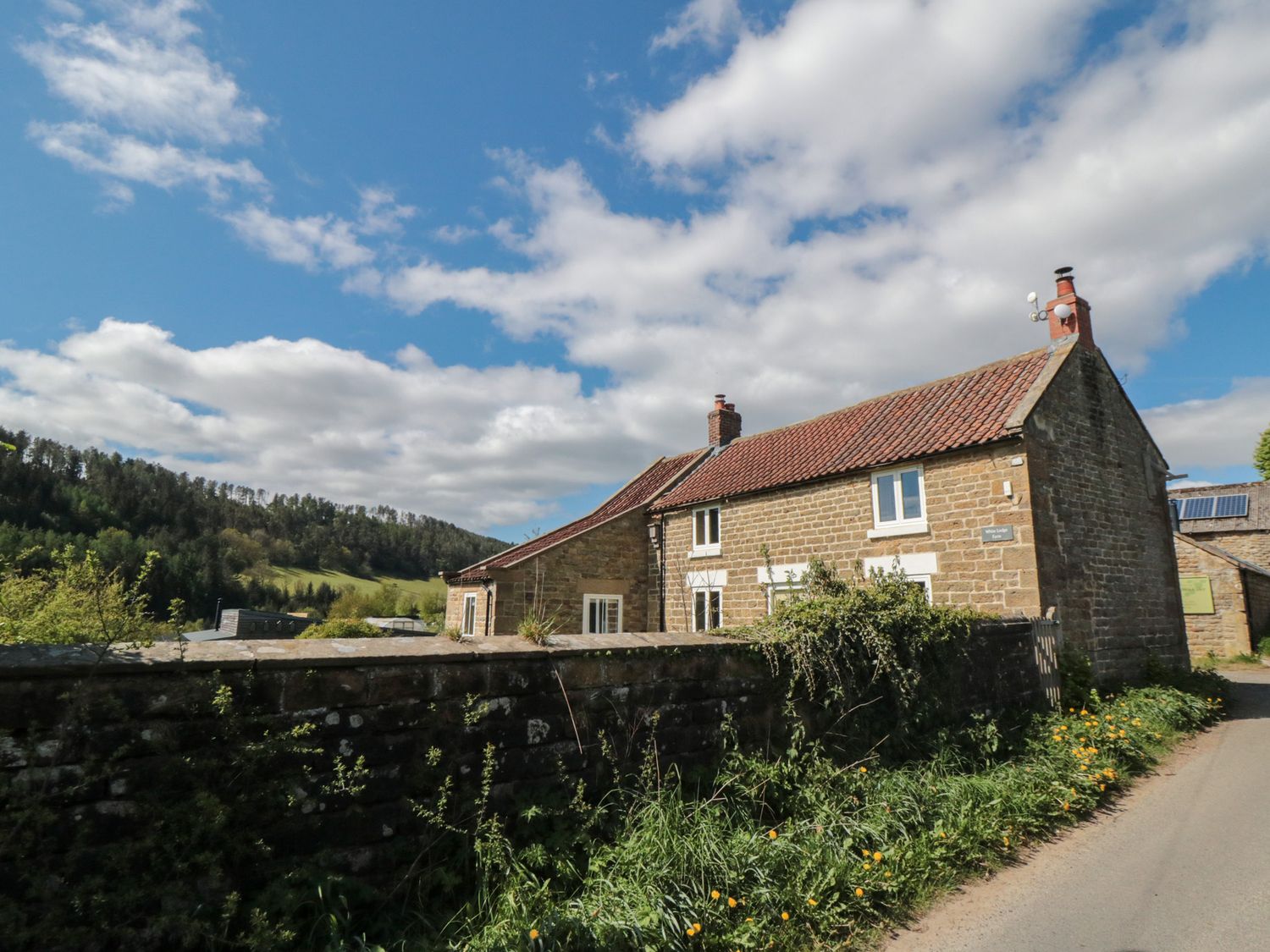 White Lodge Cottage, Scalby