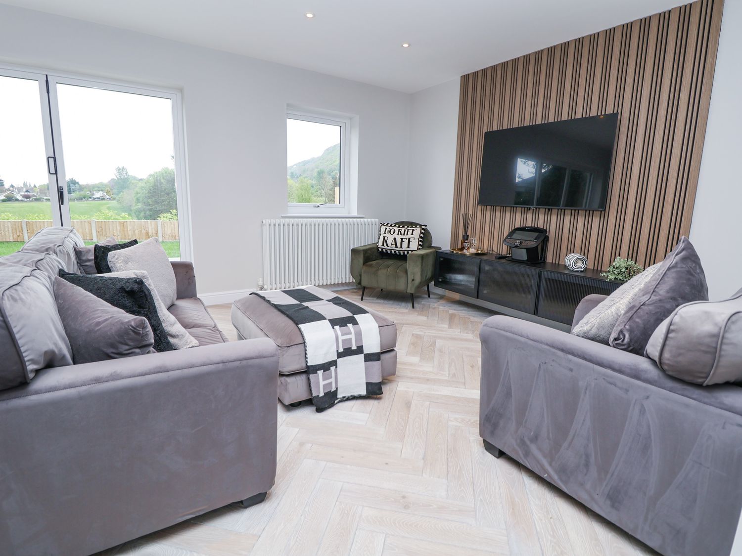 18 Glasfryn Avenue, Prestatyn