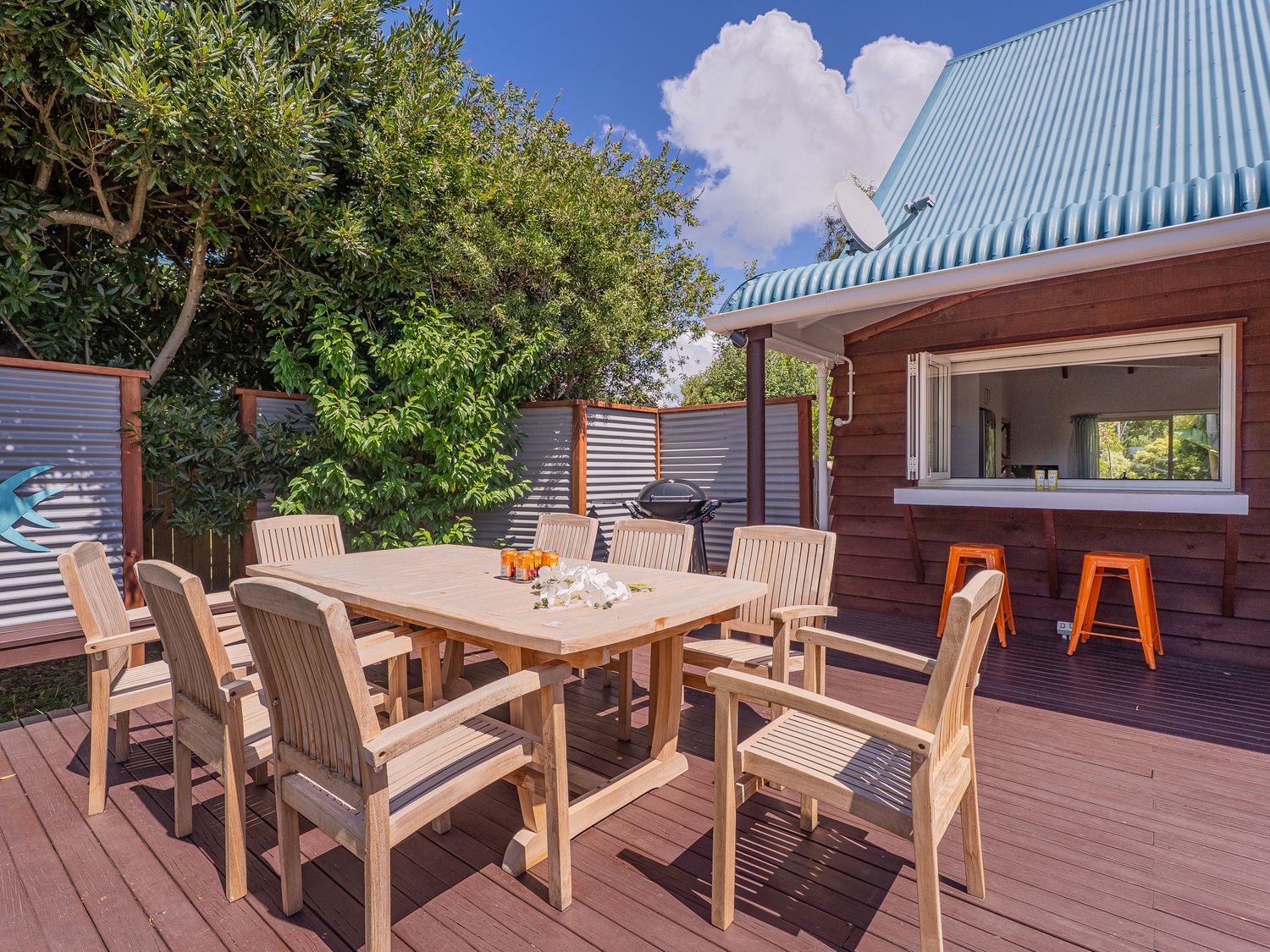 Golden Sands Getaway - Whangamata Holiday Home                     photo 2