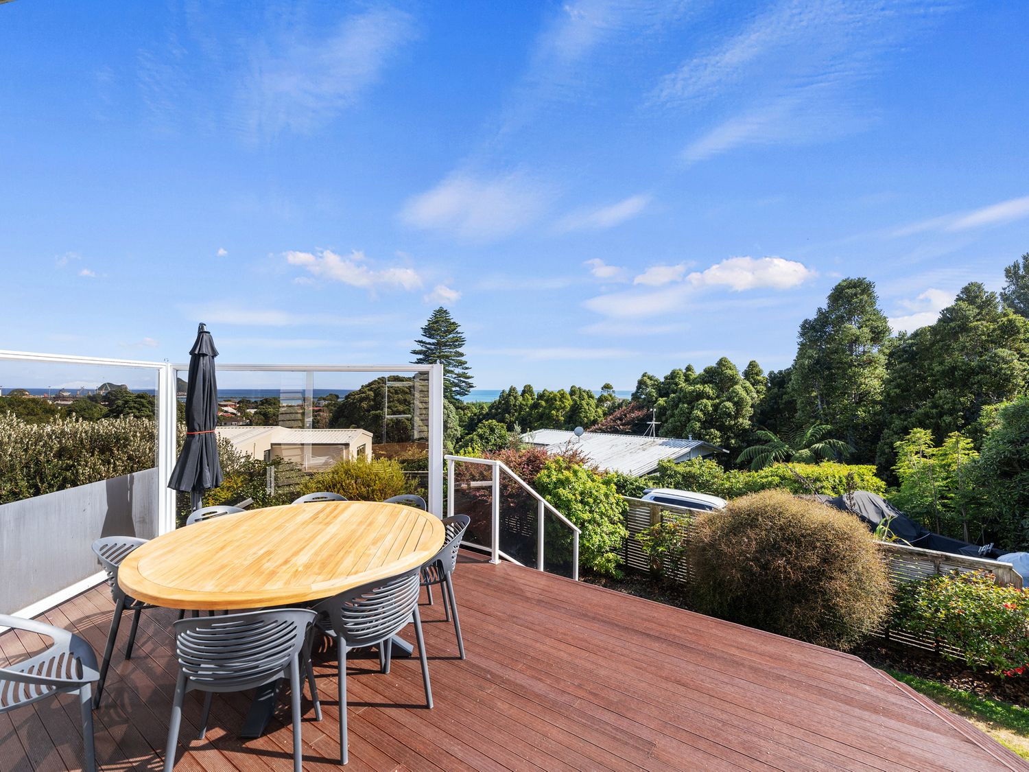 Seaside Weekender - New Plymouth Holiday Home -  - 1171119 - photo 1