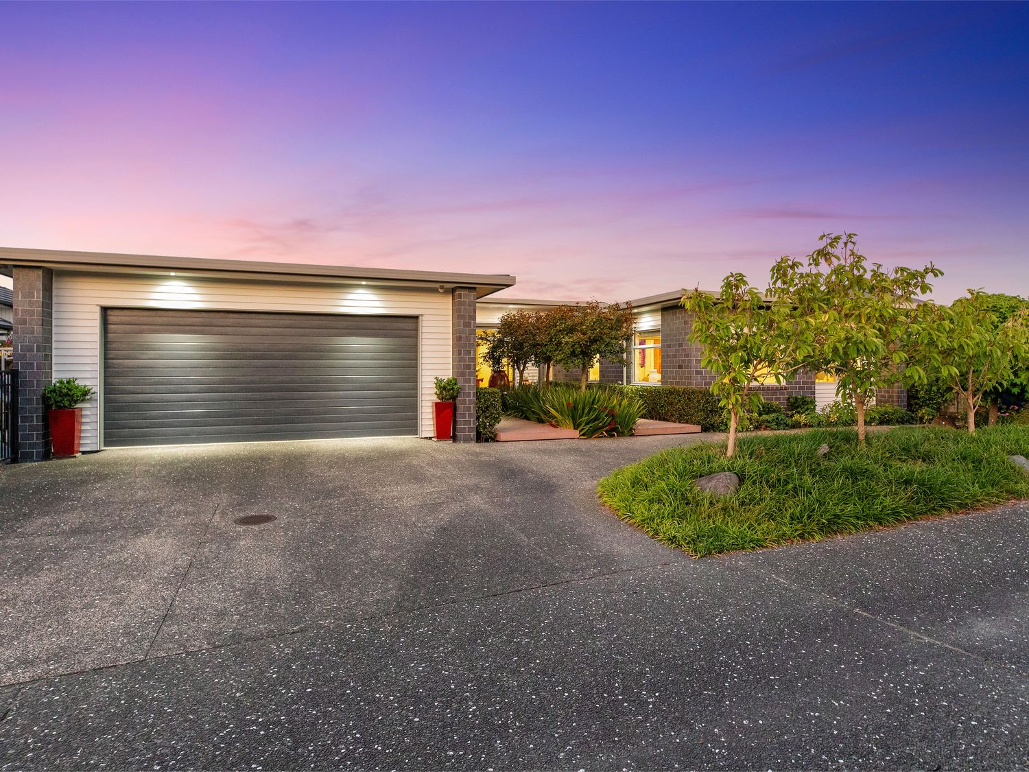 Serene Retreat - Papamoa Beach Holiday Home                     photo 15