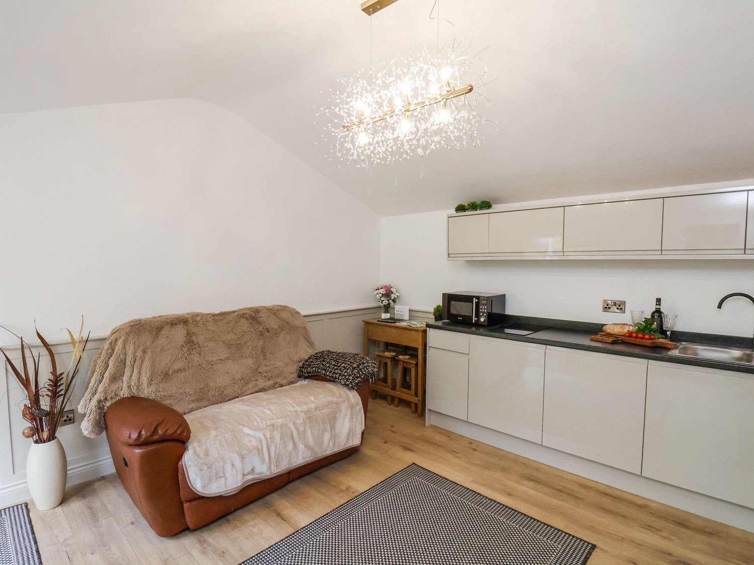 Roe Deer Lodge, Sleights