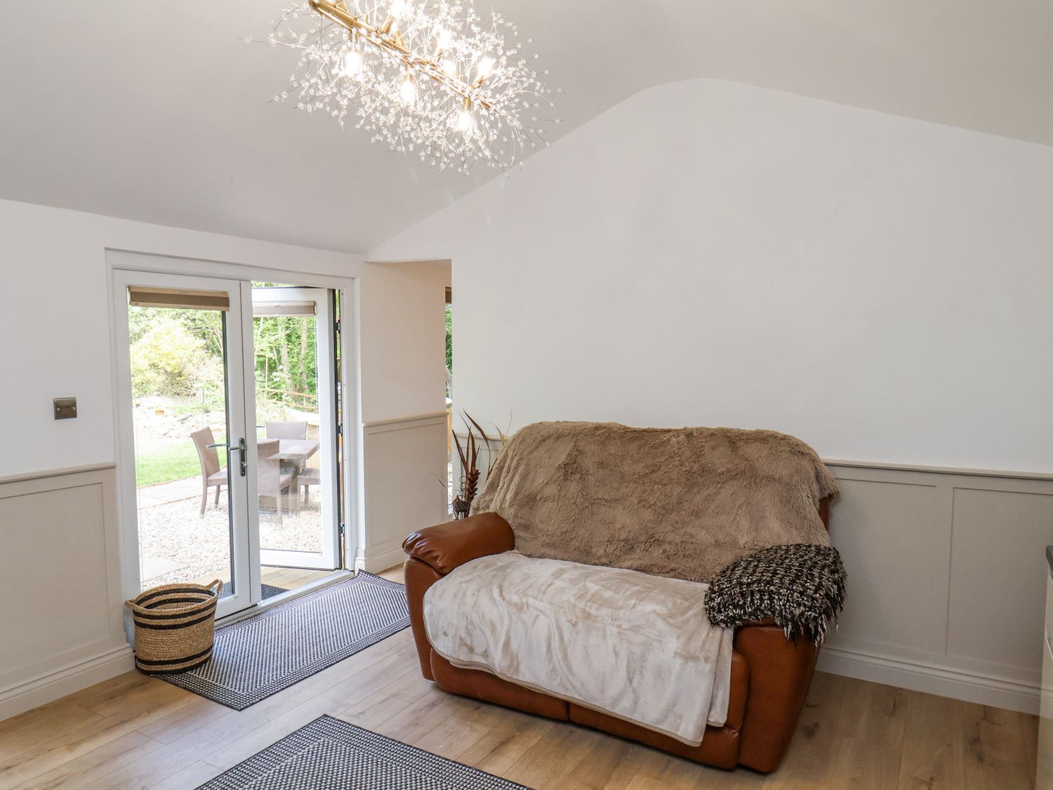 Roe Deer Lodge, Sleights