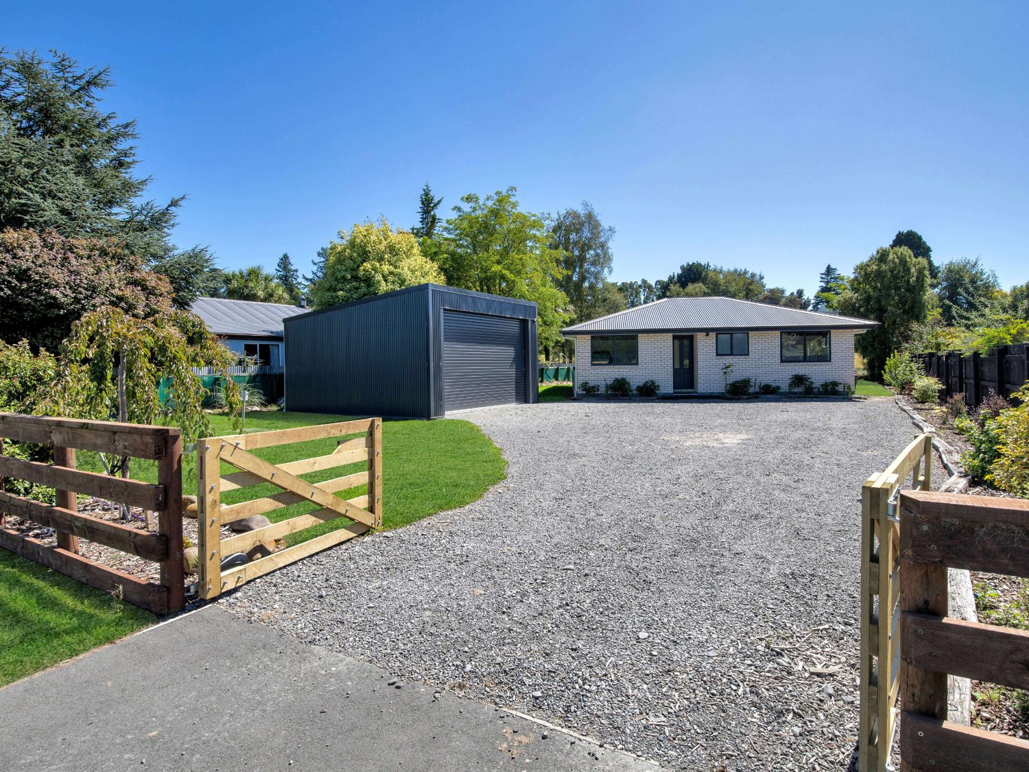 Modern Comfort - Ashburton Holiday Home -  - 1171354 - photo 1