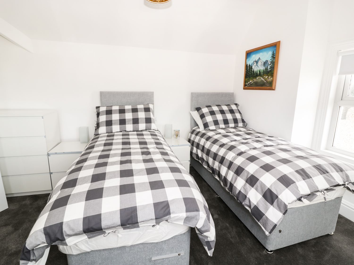 51 Trinity Avenue, Llandudno