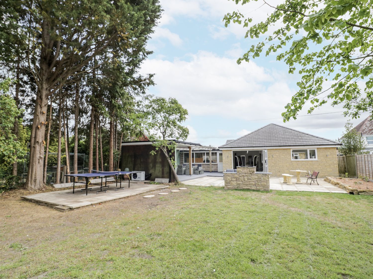 Chillon, Honeybourne