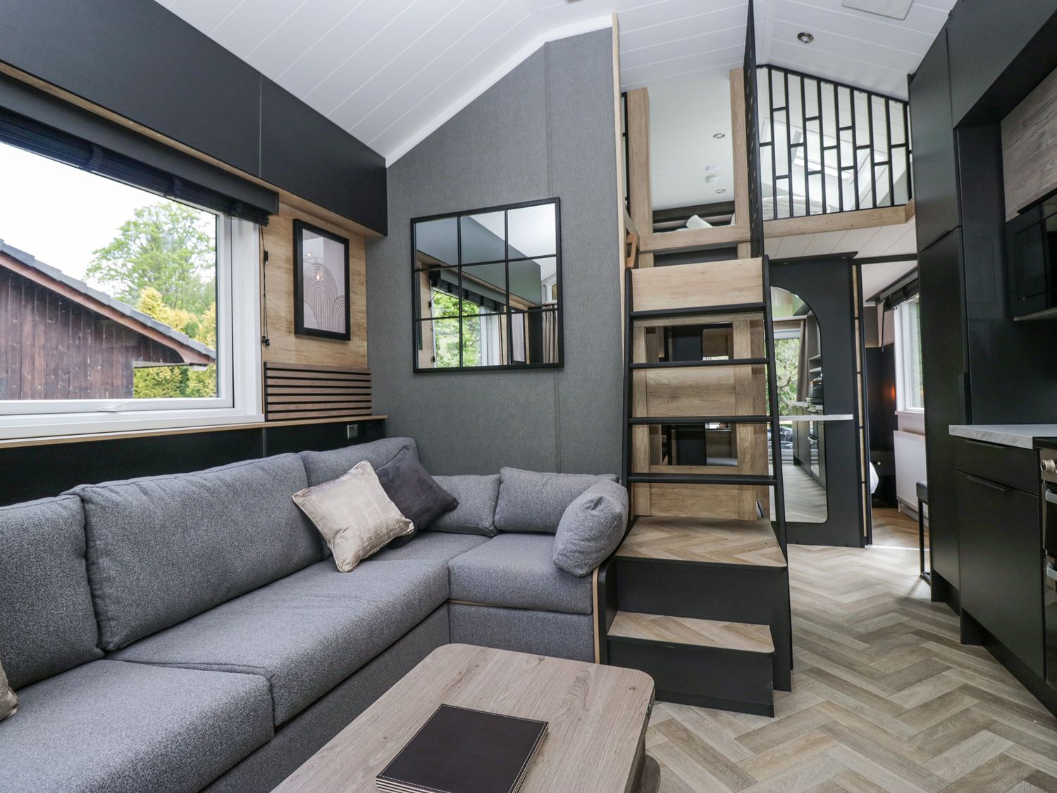 Dubs Luxury Family Pod, Keswick
