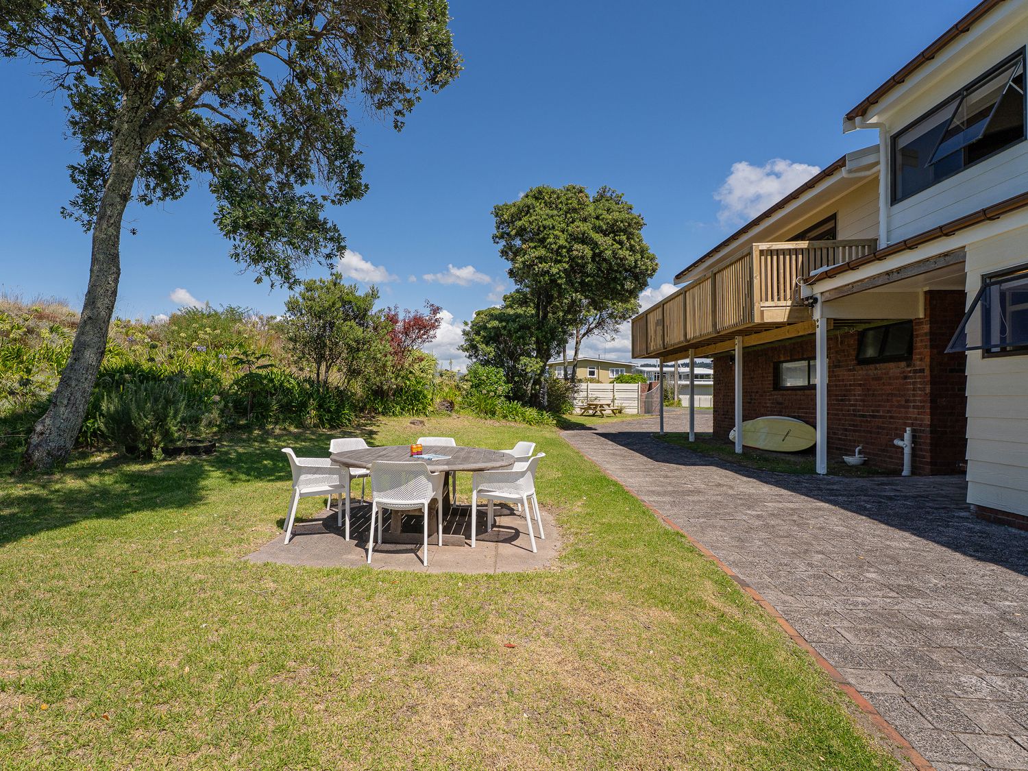 Seascape Beachfront B - Whangamata Holiday Unit                     photo 2