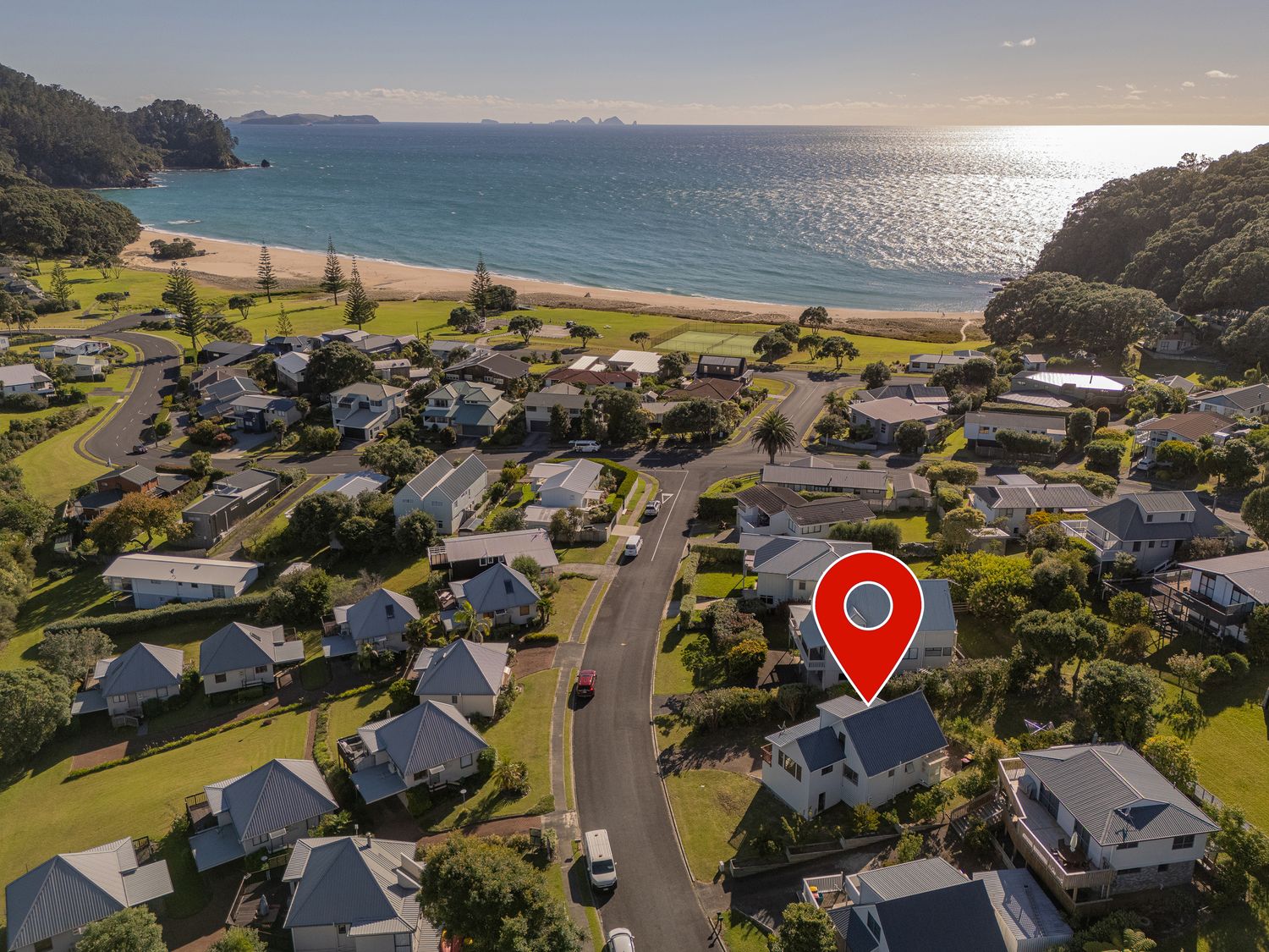 Sunshine Grove Retreat - Onemana Holiday Home -  - 1172387 - photo 1